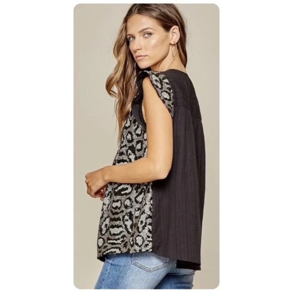 NWT Savanna Jane Black Sequin Leopard Flutter Sleeve Top - Picture 5 of 10